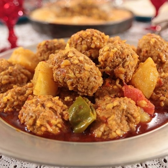 Igdir Tas Meatball Dinner