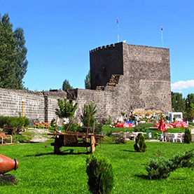 Mus Castle
