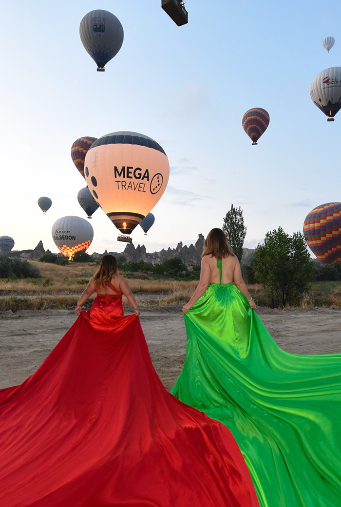Sunrise Photoshoot with Professional Photographer in Cappadocia