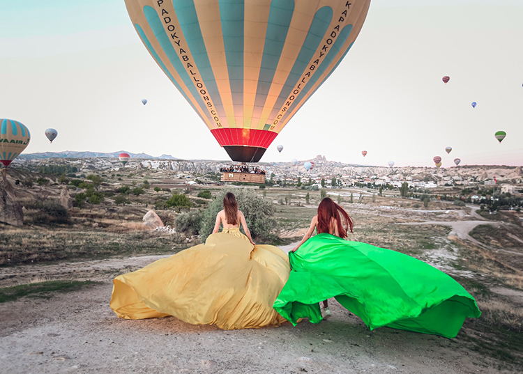 Sunrise Photoshoot with Professional Photographer in Cappadocia