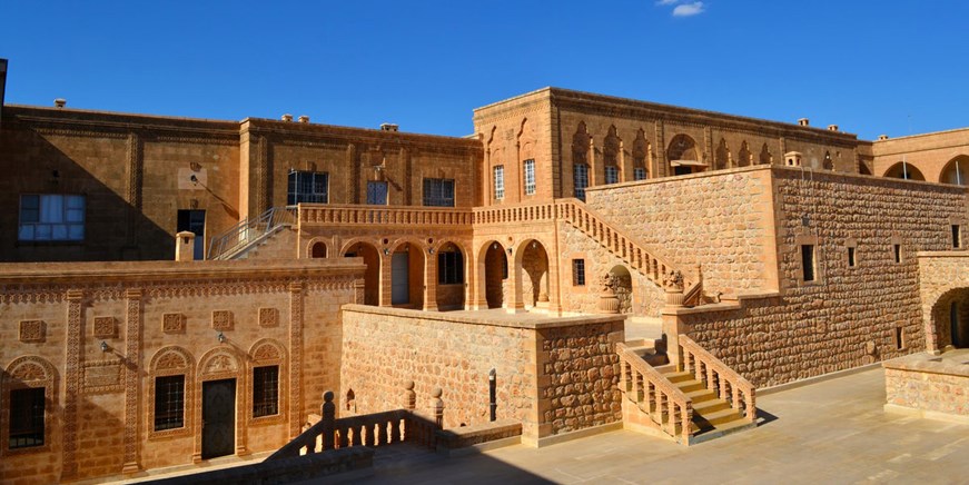 Deyrulzafaran (Mor Hananyo) Monastery