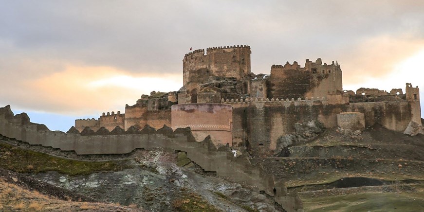 Hosap Castle