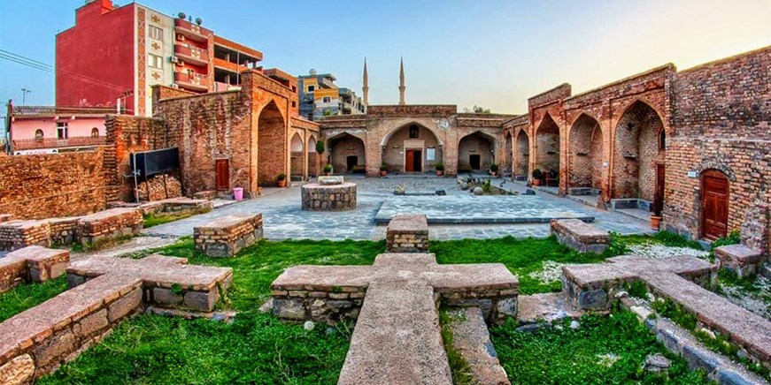 Kirmizi (Red) Madrasa