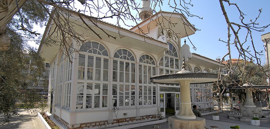 Kurşunlu Mosque