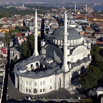 Nuruosmaniye Mosque Complex