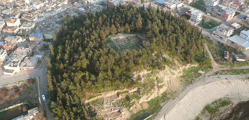 The Yumuktepe Tumulus